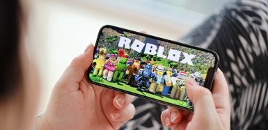 Digital Addiction and Mental Health Concerns on Roblox: Protecting Children’s Well-Being Photo